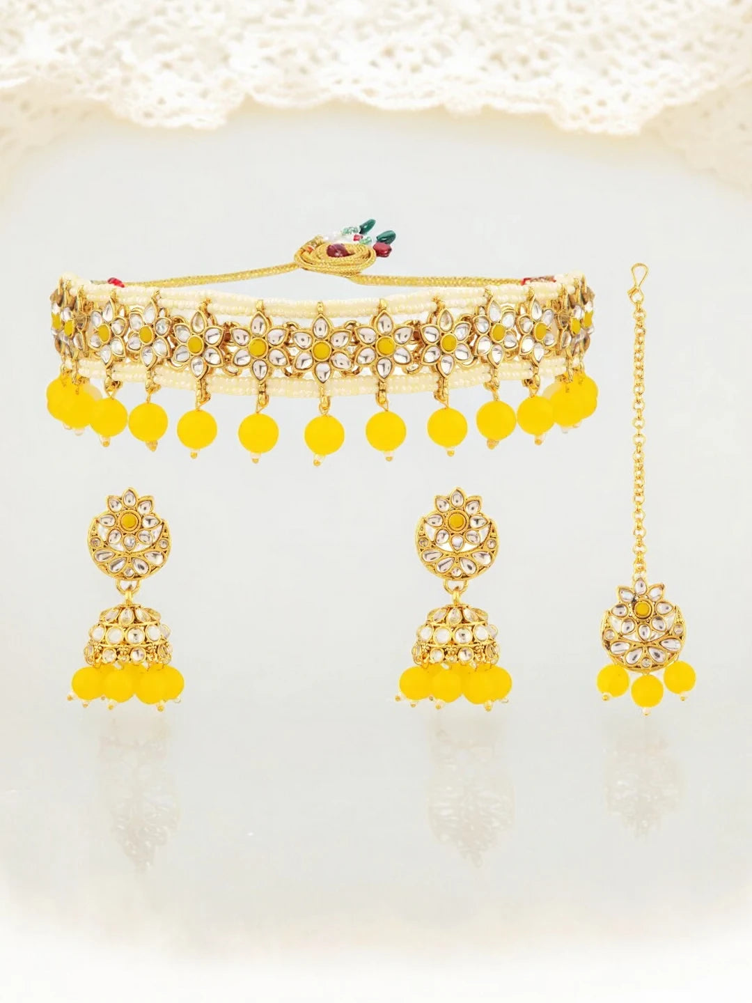 Yellow Kundan Adorned Jewellery Set